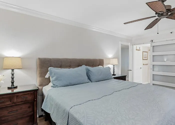 Dollar 304 Apartment